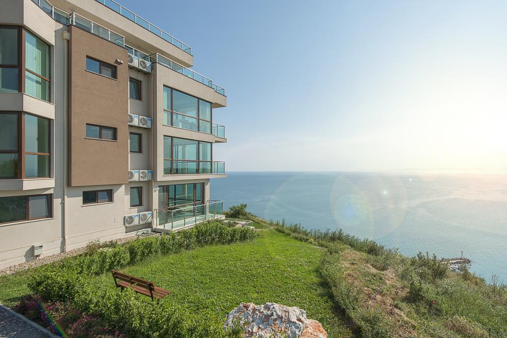 אפרטהוטל קברנה Calithea Complex מראה חיצוני תמונה